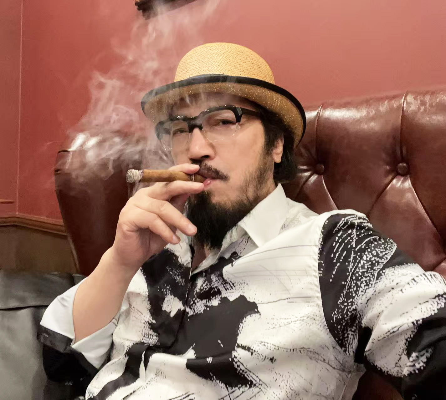 苍极之间，万物有灵 —— 艺术家吕忠平笔